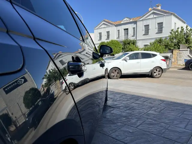 Audi A4 view 13