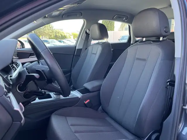 Audi A4 view 16