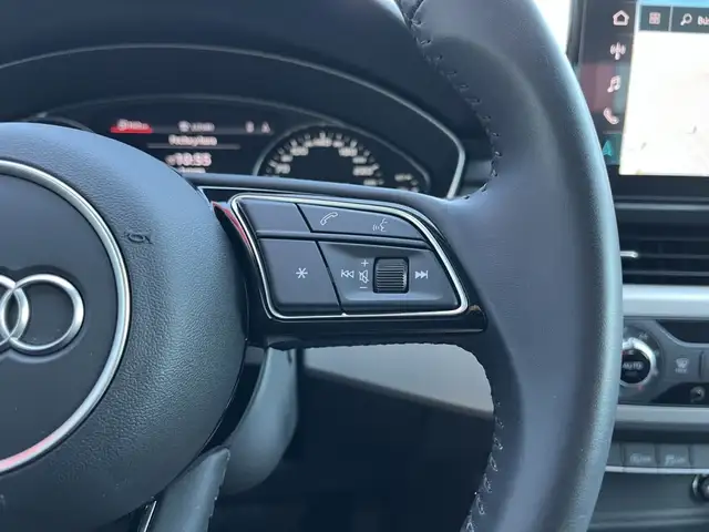 Audi A4 view 26