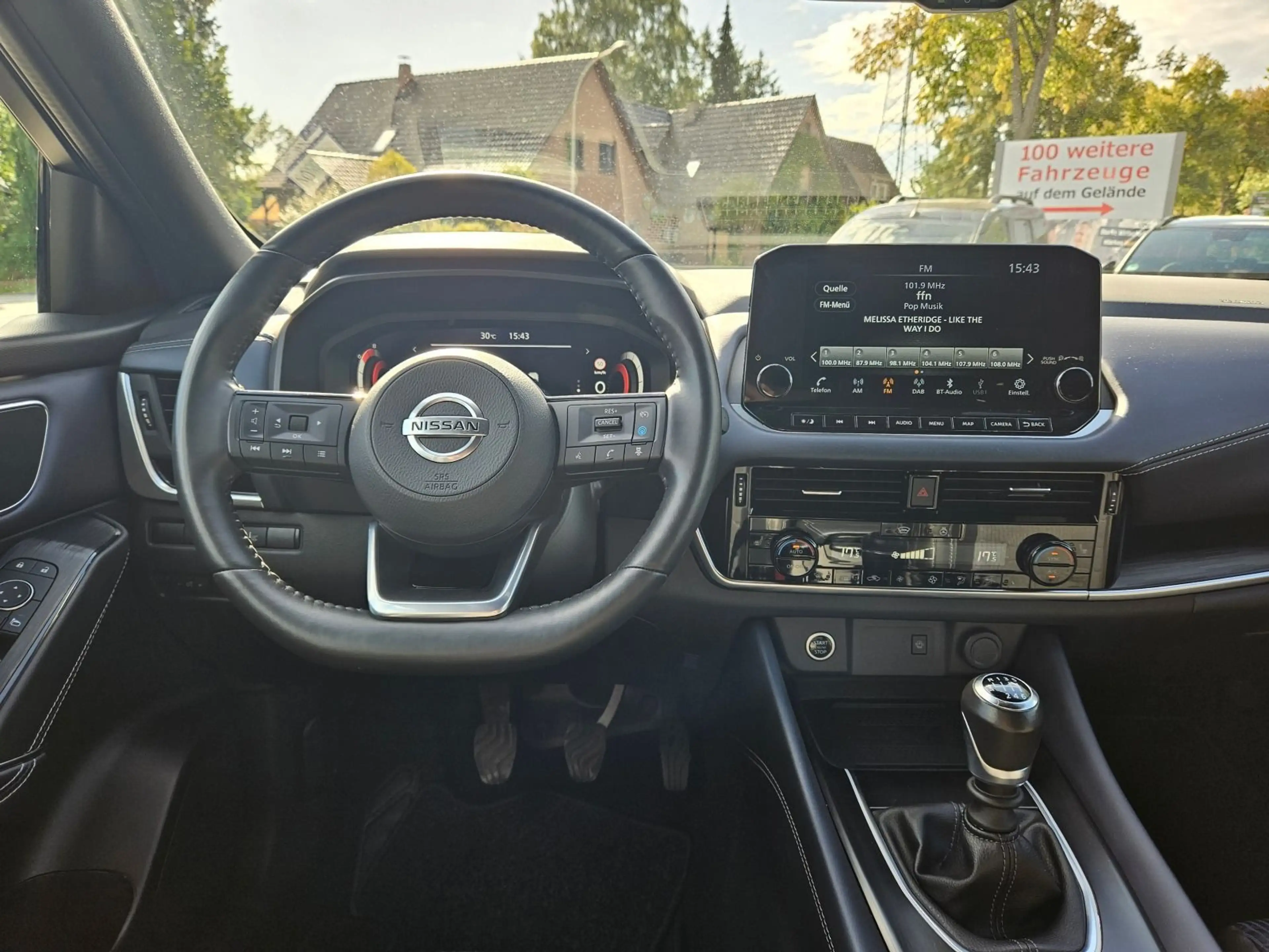 Nissan Qashqai 1.3 DIG-T Tekna — photo 12