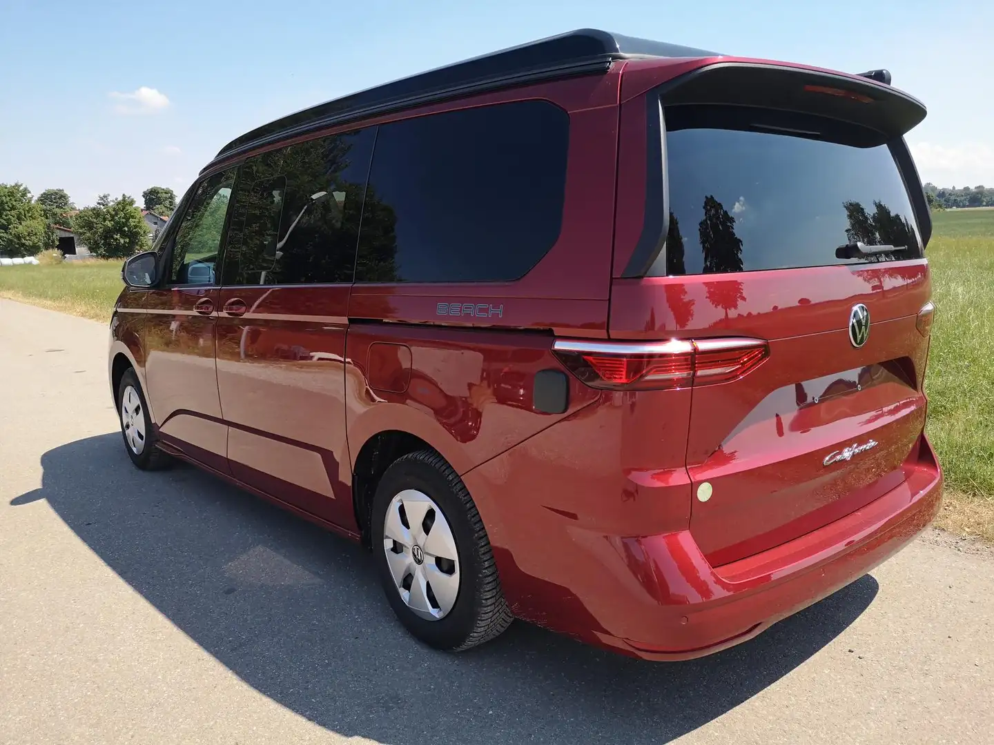Volkswagen T7 California T7 2.0TDI DSG California Beach Camper GV5 Lite+ Rouge - 2