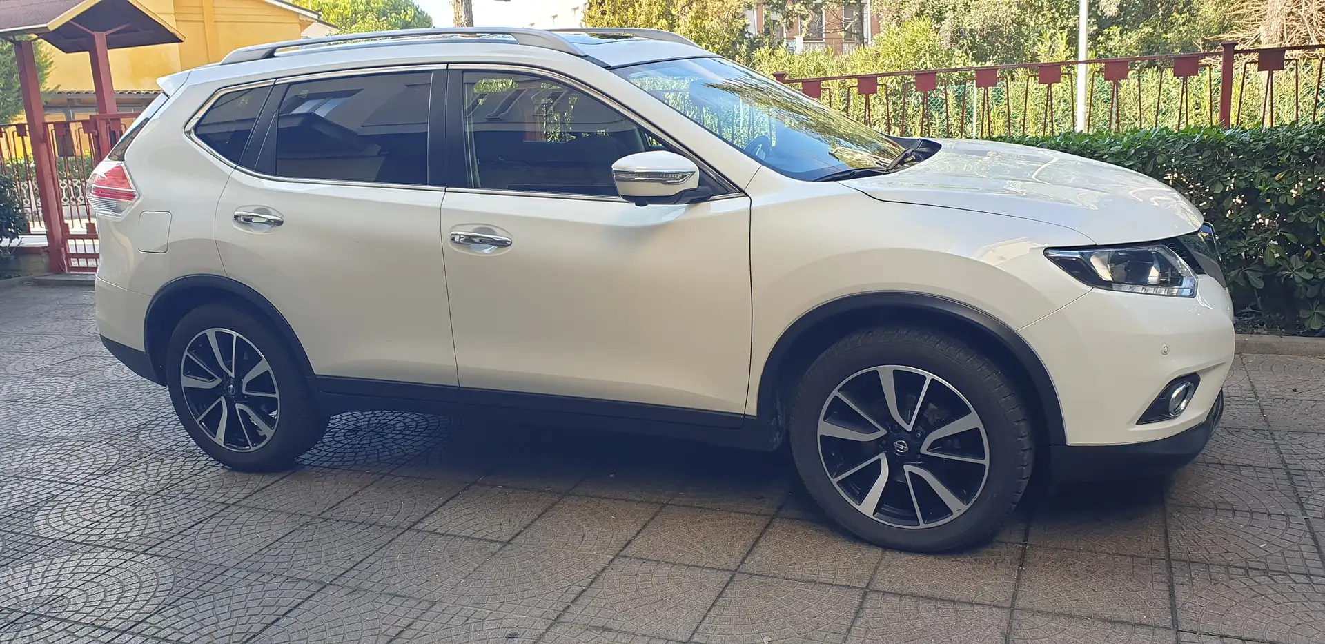 Nissan X-Trail X-Trail 1.6 dci N-Vision 2wd Bianco - 1