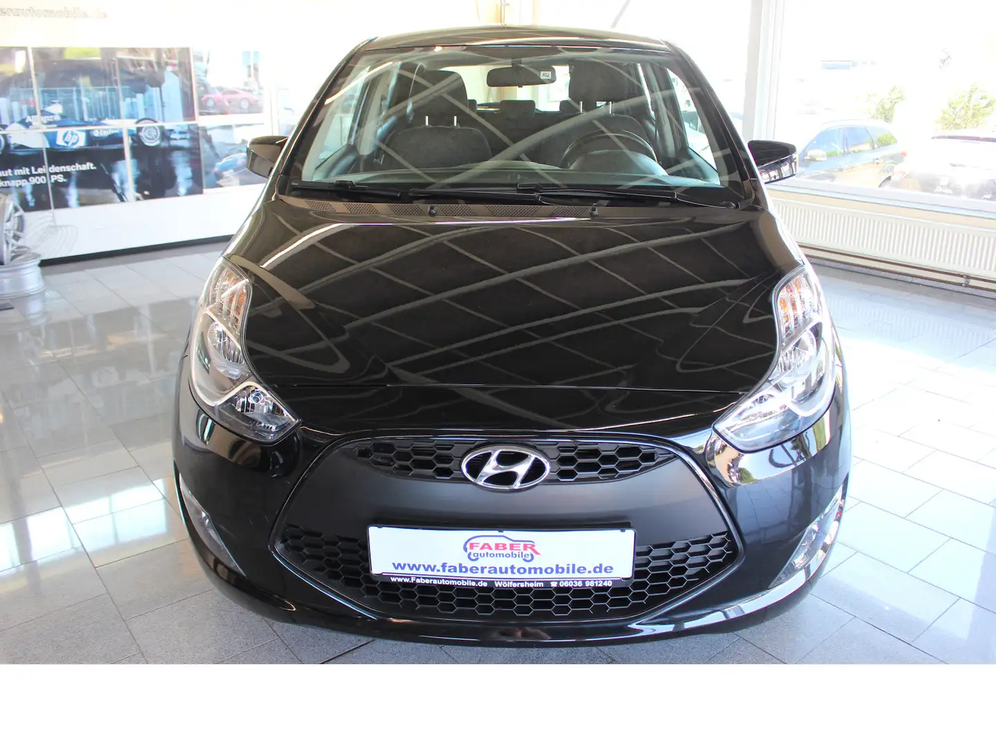 Hyundai iX20 Top Ausstattung, Automatik-Getriebe Schwarz - 2
