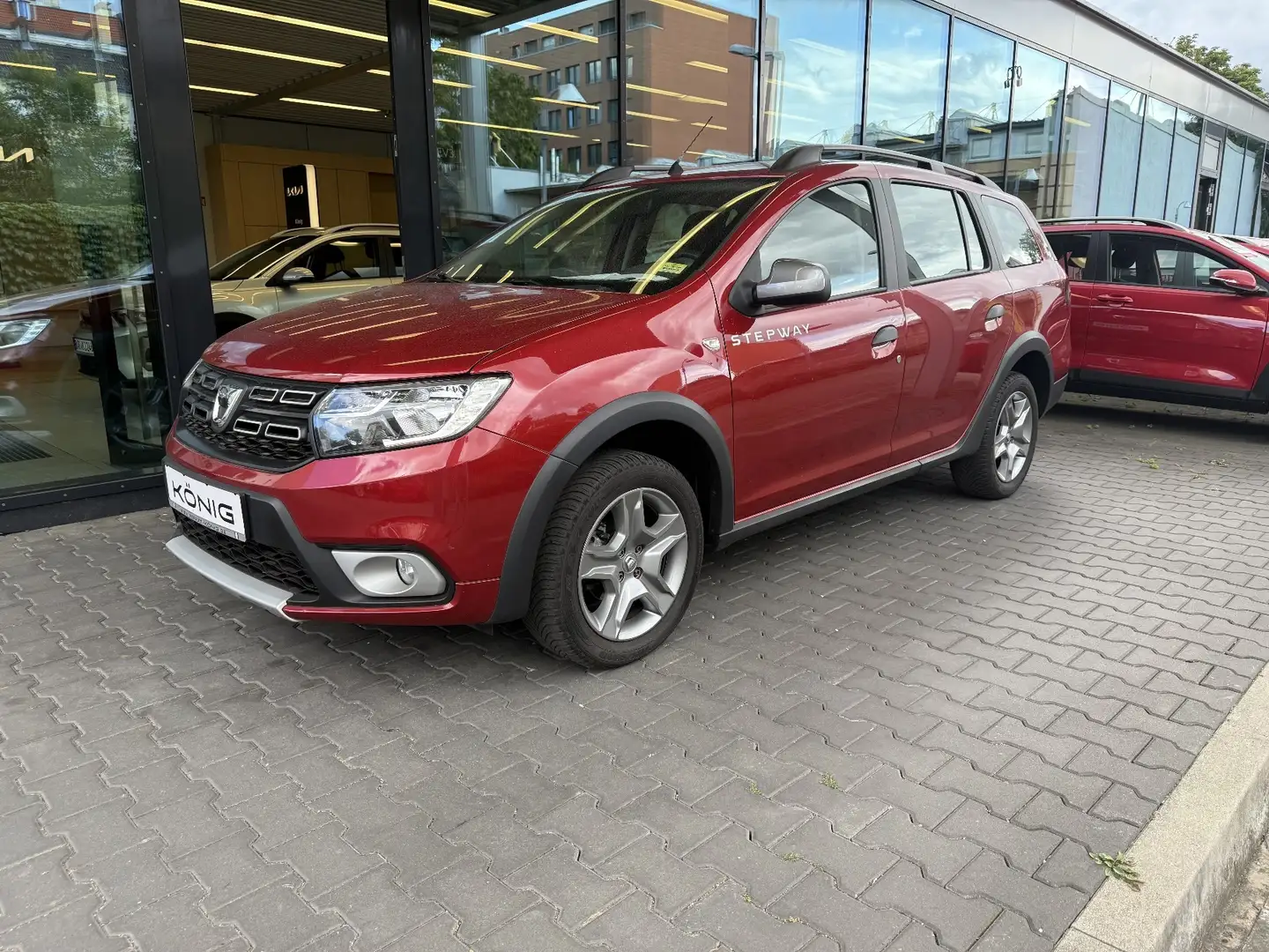 Dacia Logan MCV Stepway TCe 90 Allwetter Klima Rot - 1