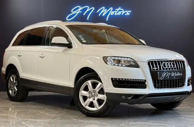 Audi Q7 main image