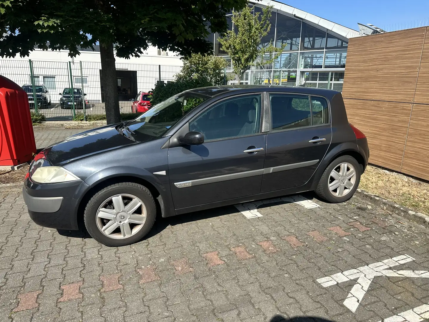 Renault Megane 2.0 Exception - 1