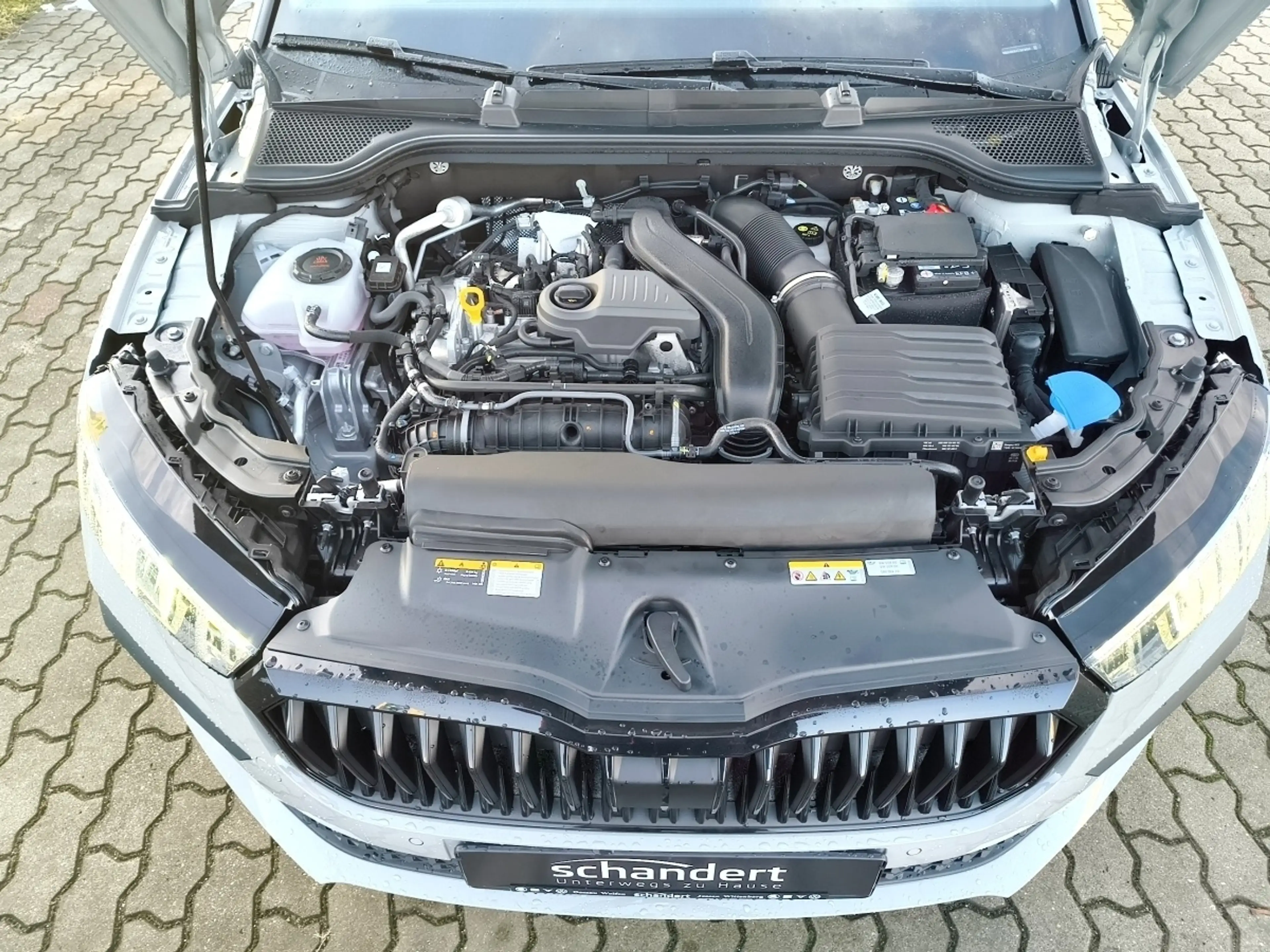 Skoda Scala 1.5 Selection DSG Matrix Navi AHK Klimaautomatik — photo 15