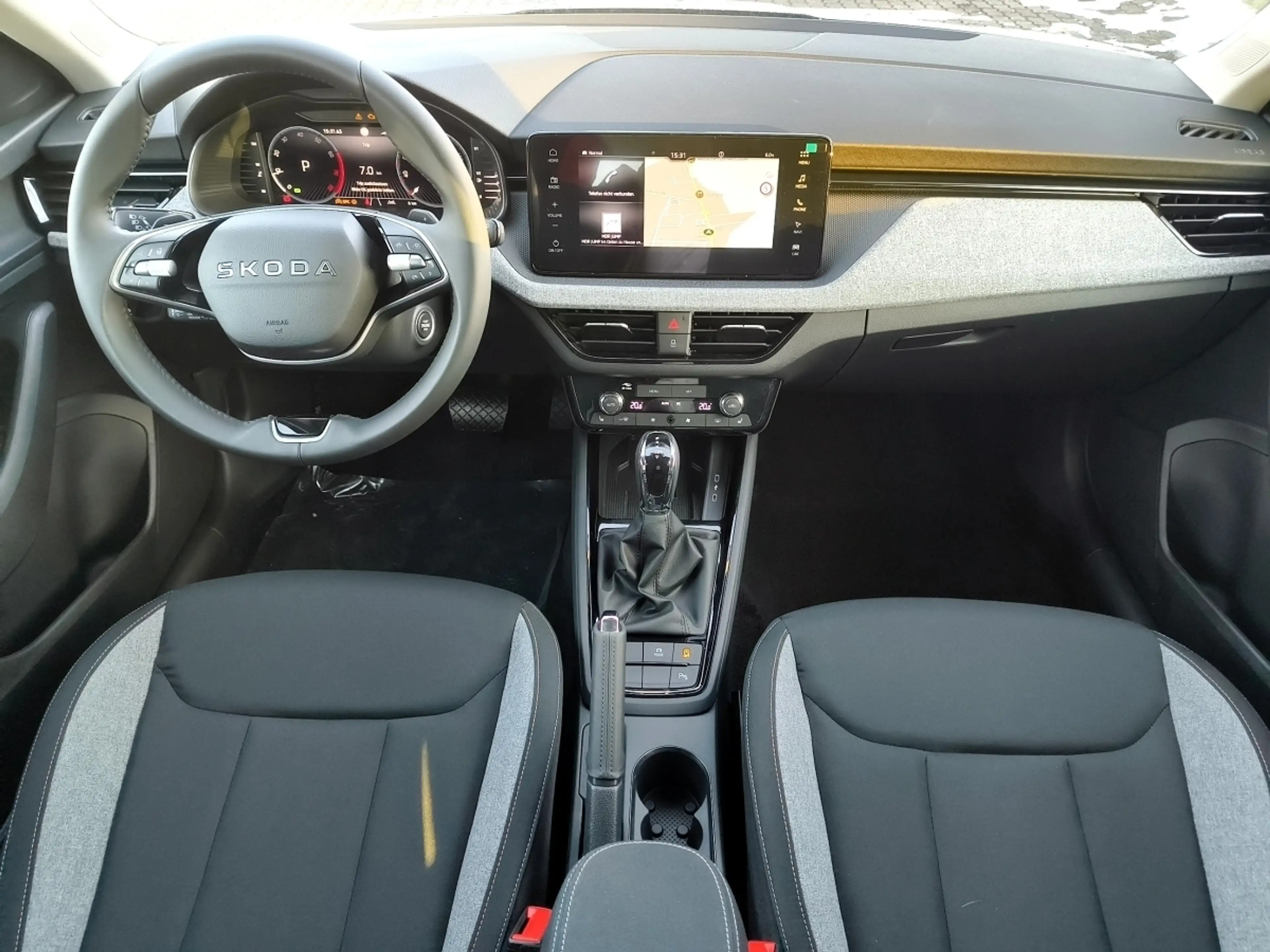Skoda Scala 1.5 Selection DSG Matrix Navi AHK Klimaautomatik — photo 7