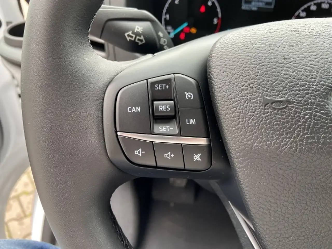 Ford Transit Custom 2.0 TDCi 300 L2 Trend — photo 7