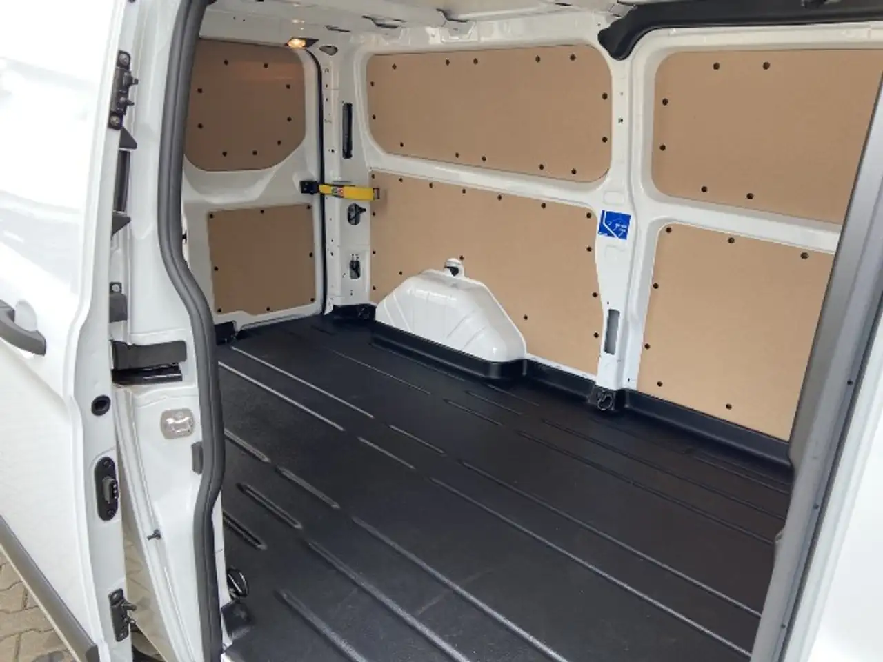 Ford Transit Custom 2.0 TDCi 300 L2 Trend — photo 11