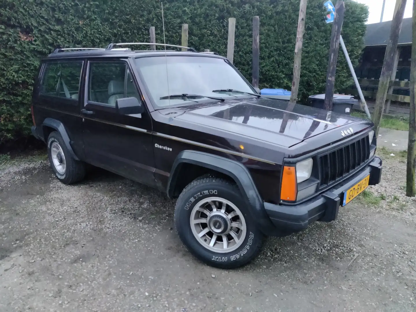 Jeep Cherokee 4.0 (Euro) - 1