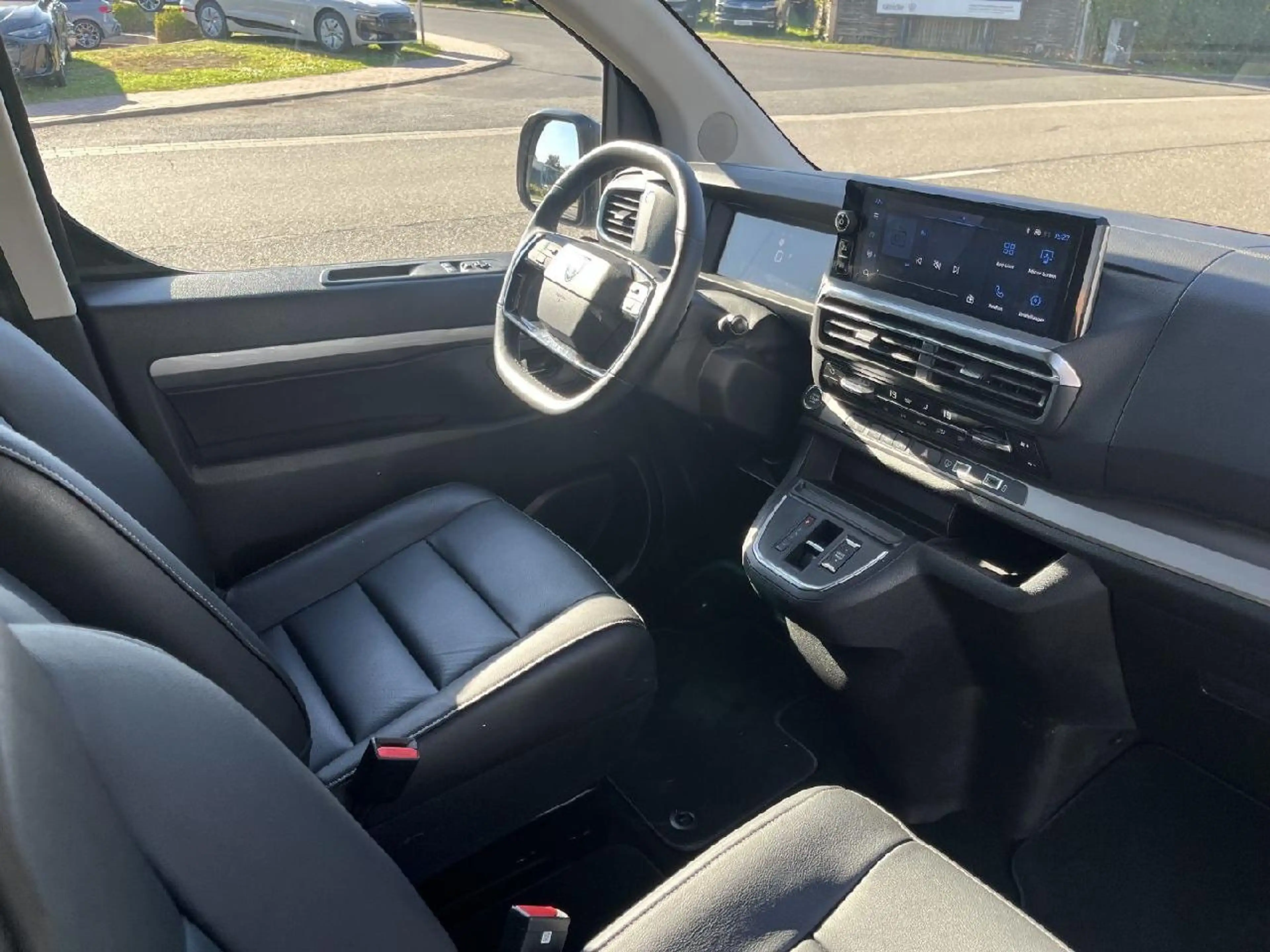 Peugeot Traveller Traveller Allure L3 +LED+Nav+8Sitzer+AHK — photo 6