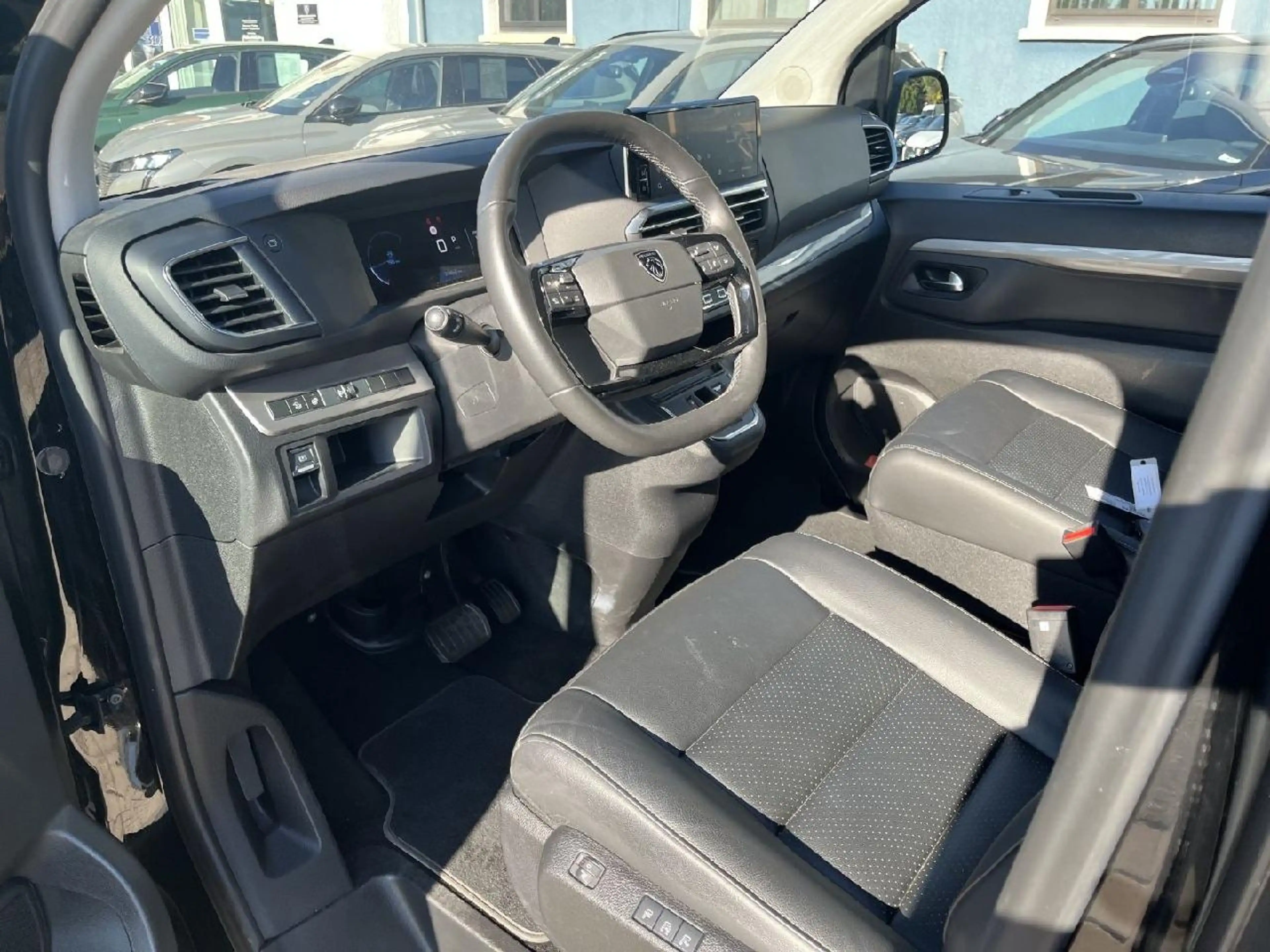 Peugeot Traveller Traveller Allure L3 +LED+Nav+8Sitzer+AHK — photo 9