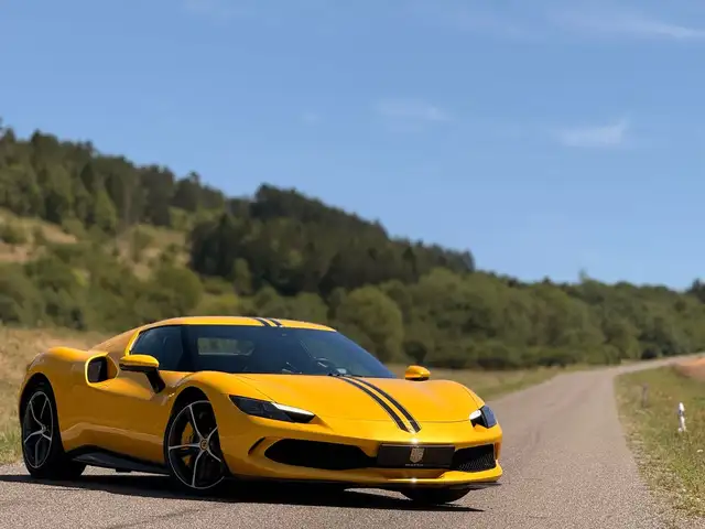 Ferrari 296 GTB /LIFT/Carbon/Racingseat/Deutsch/JBL/Cam