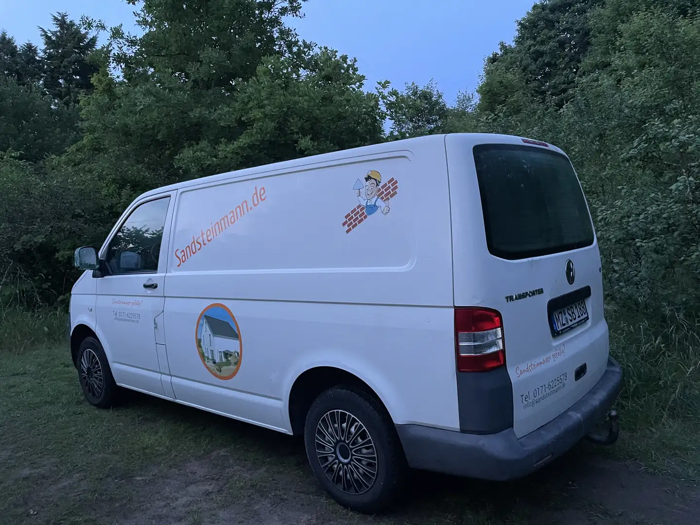 Volkswagen T5 Transporter - 2