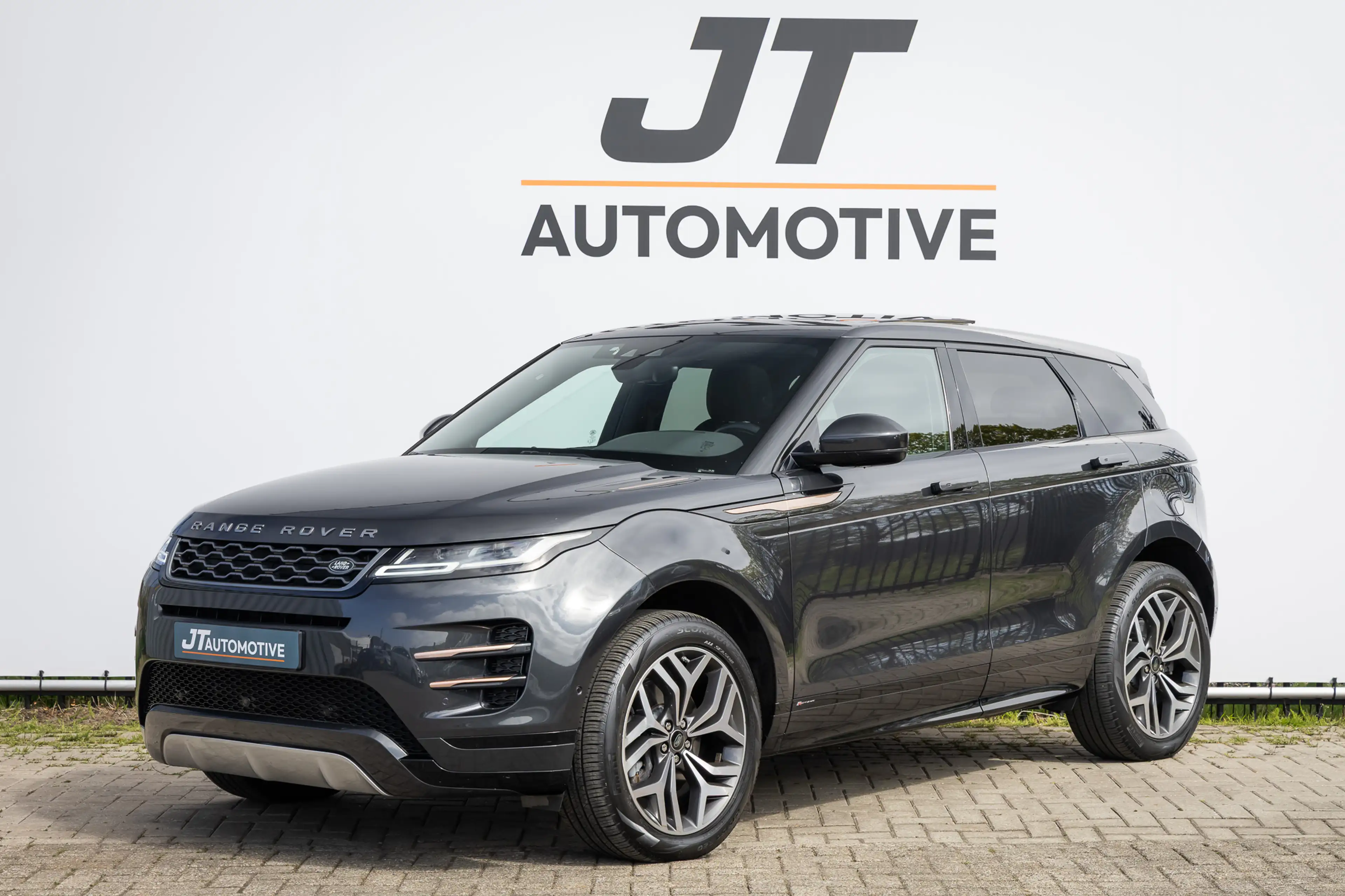 Land Rover Range Rover Evoque 1.5 P300e AWD R-D SE Panoramadak | Stoelverwarming