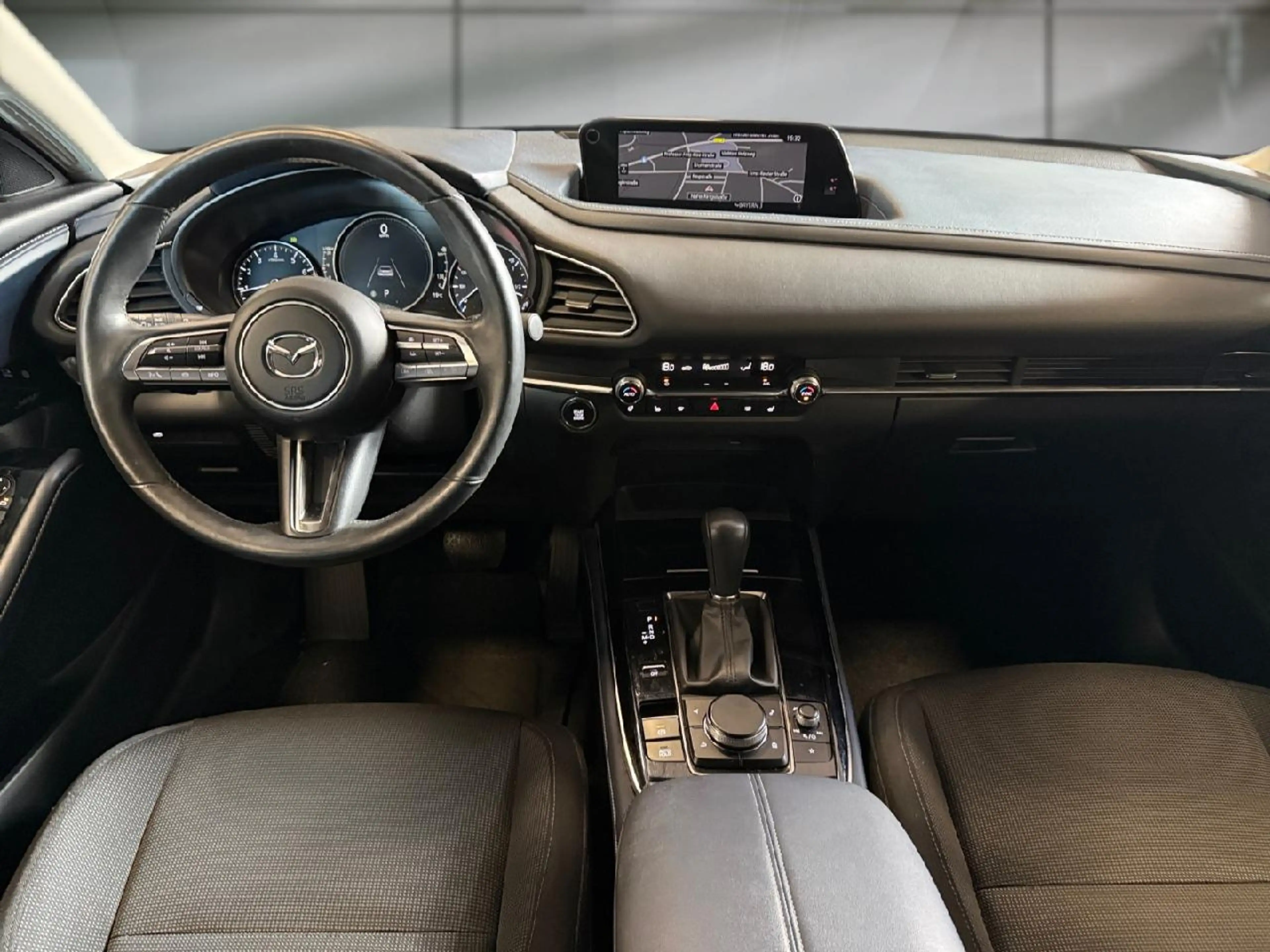 Mazda CX-30 Selection AWD — photo 9