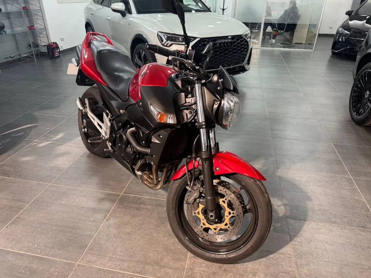 Suzuki GSR 600 600 Roşu - 1