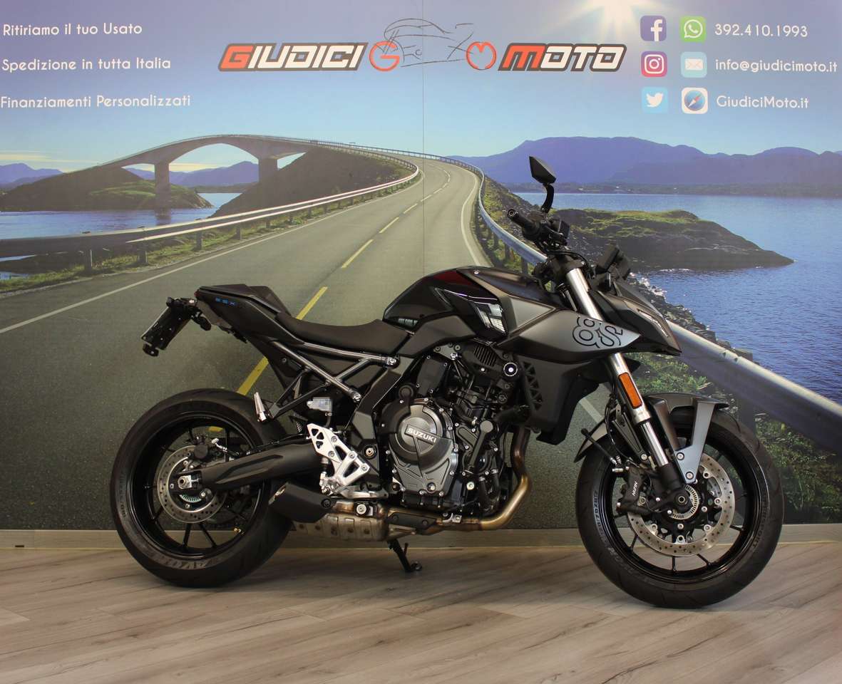 Suzuki GSX 8S 2023 - km 14226