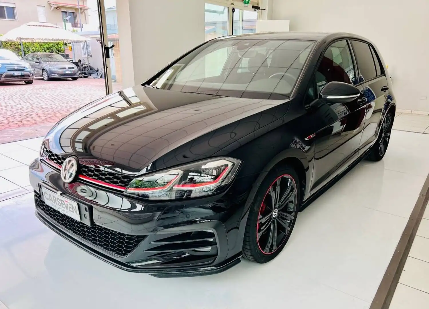 Volkswagen Golf GTI 2.0 tsi Gti Performance 245cv dsg Zwart - 1