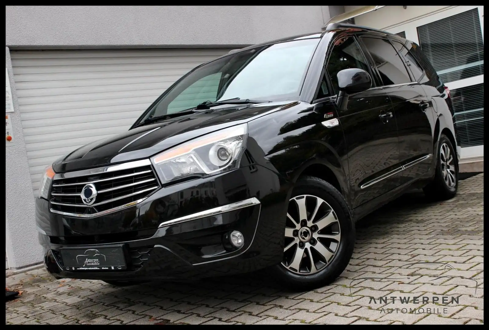 SsangYong Rodius *Automatik*4WD*Leder*7Sitze*AHK*EU6*PDC* Noir - 1