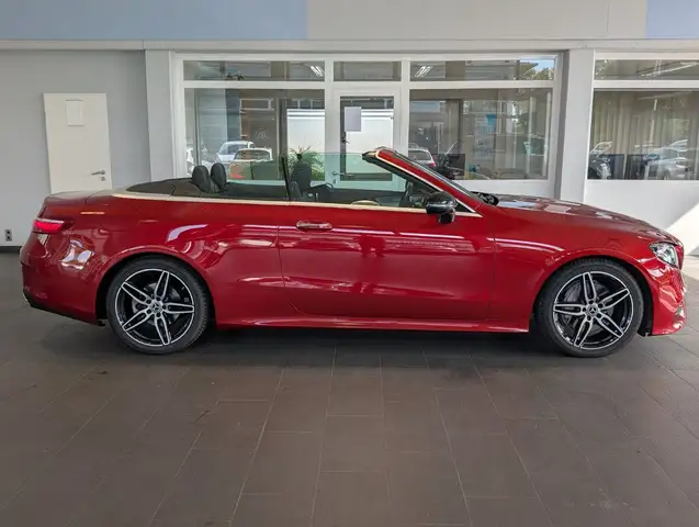 Mercedes-Benz E-Class view 2