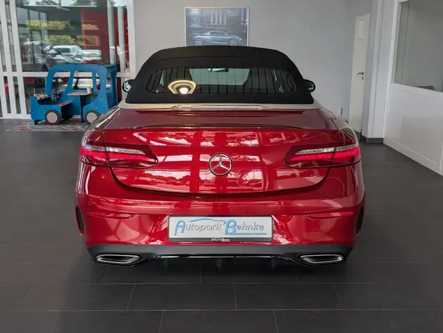 Mercedes-Benz E-Class view 14