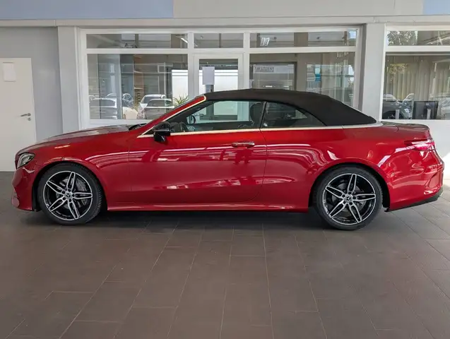 Mercedes-Benz E-Class view 10