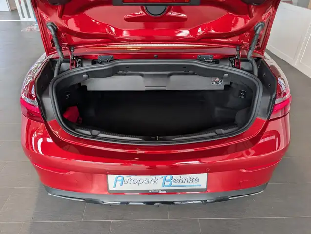 Mercedes-Benz E-Class view 15