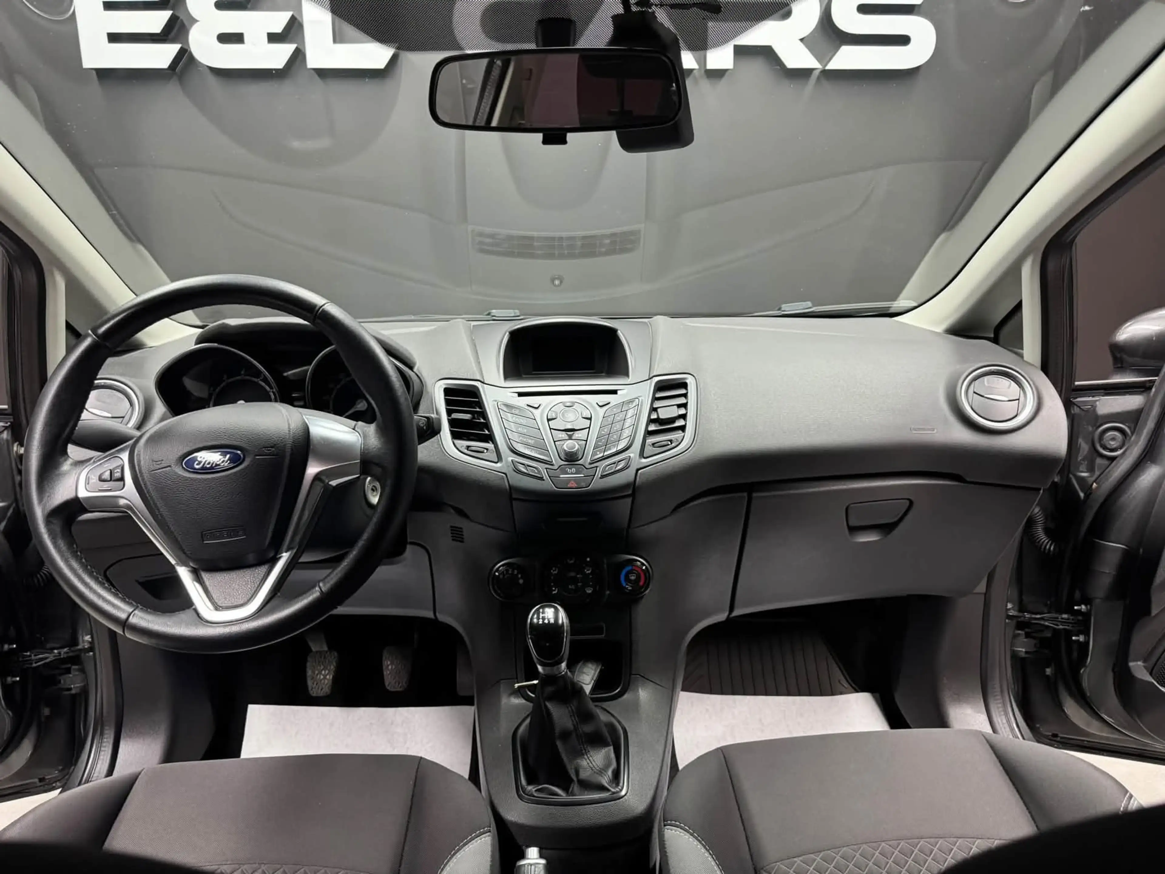 Ford Fiesta Fiesta 1.0 EcoBoost **12 mois de garantie** — photo 11