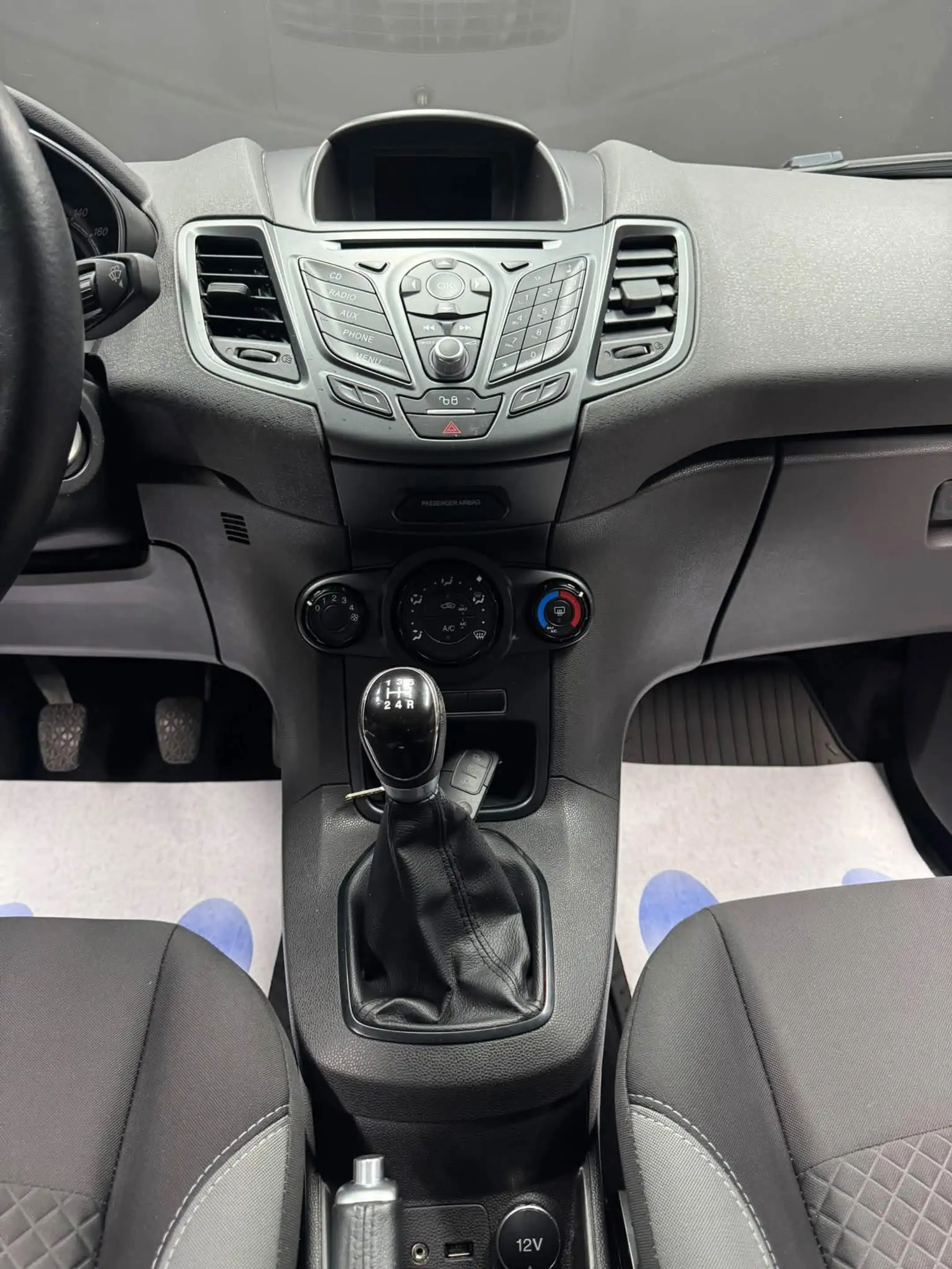 Ford Fiesta Fiesta 1.0 EcoBoost **12 mois de garantie** — photo 12