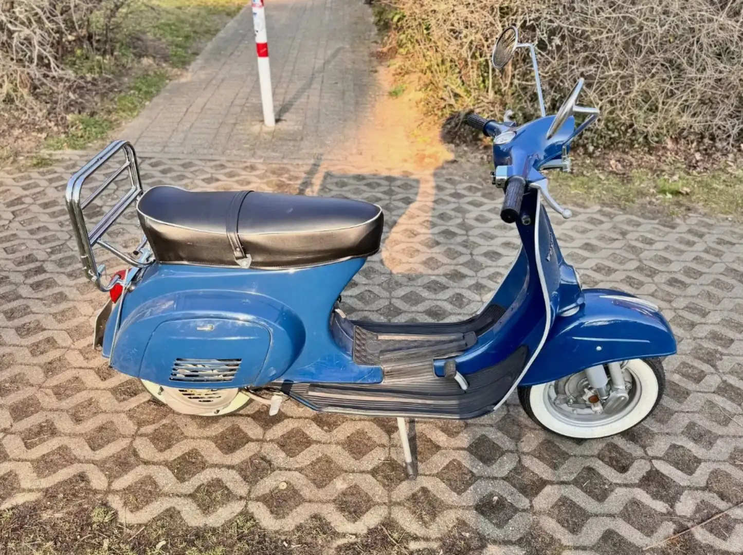 Vespa 50 Blau - 1