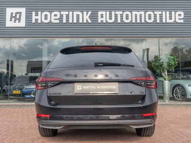 Skoda Superb view 10