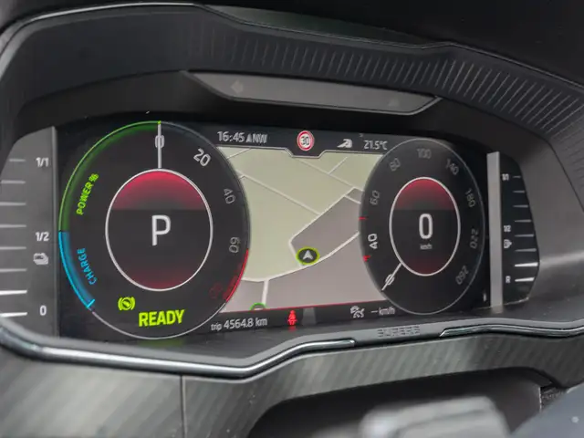 Skoda Superb view 16