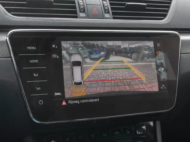 Skoda Superb view 17