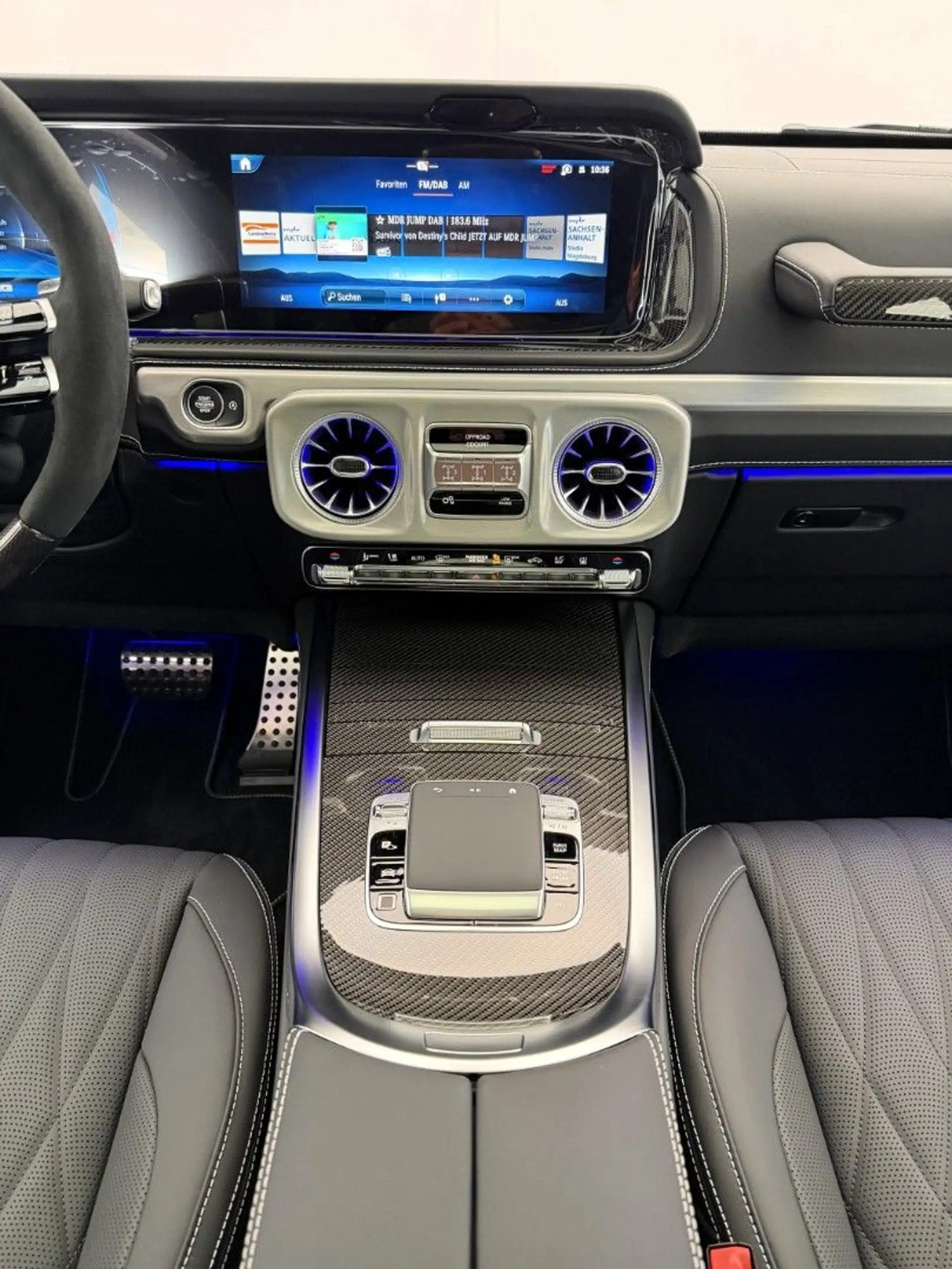 Mercedes-Benz G 63 AMG °Superior°Carbon°Fond Entert.°2027° — photo 12