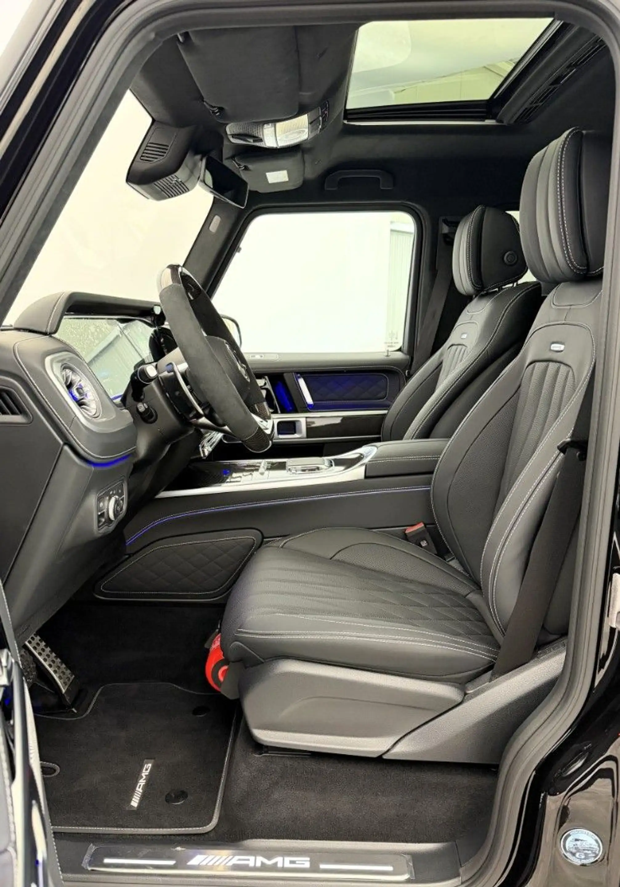Mercedes-Benz G 63 AMG °Superior°Carbon°Fond Entert.°2027° — photo 15