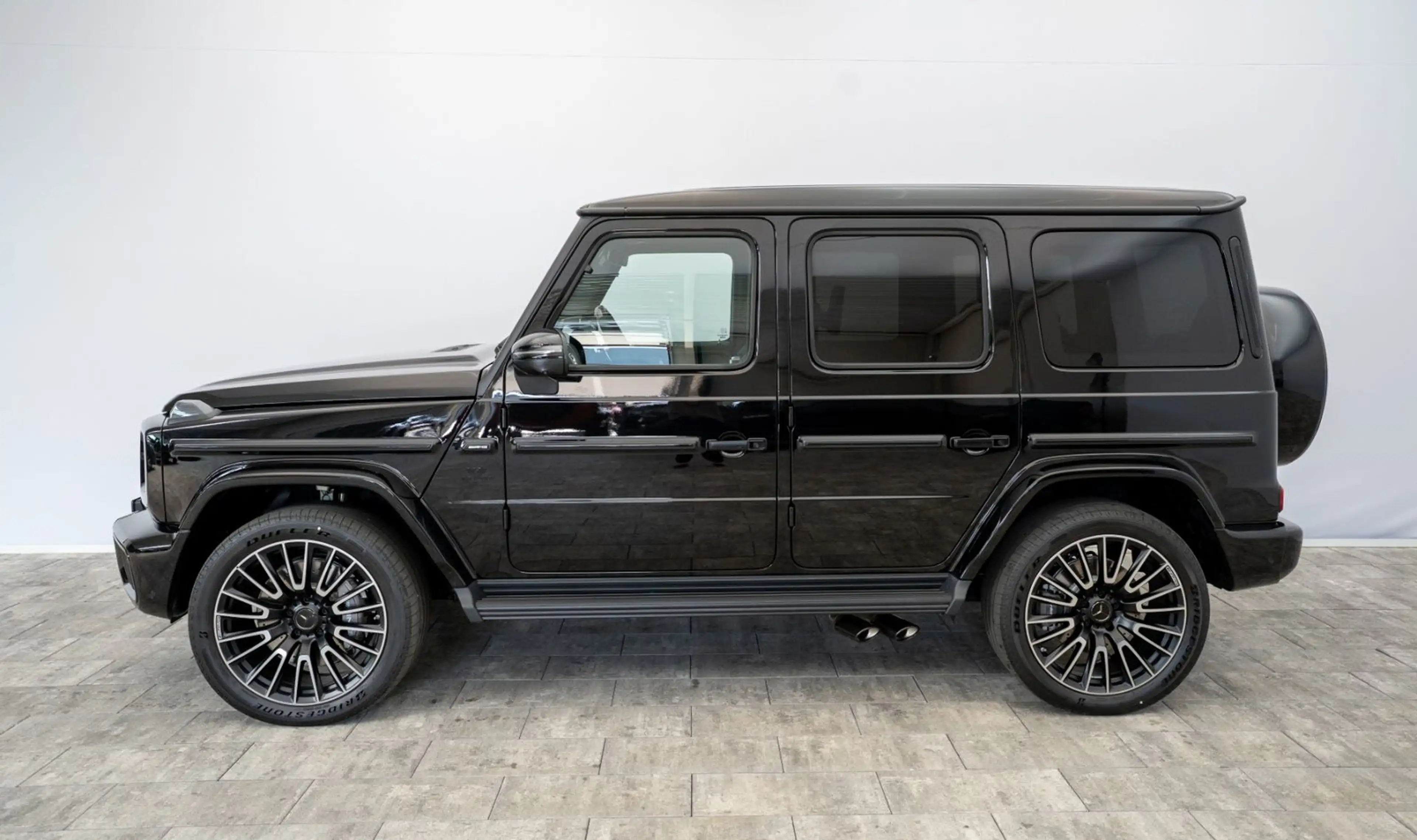 Mercedes-Benz G 63 AMG °Superior°Carbon°Fond Entert.°2027° — photo 6