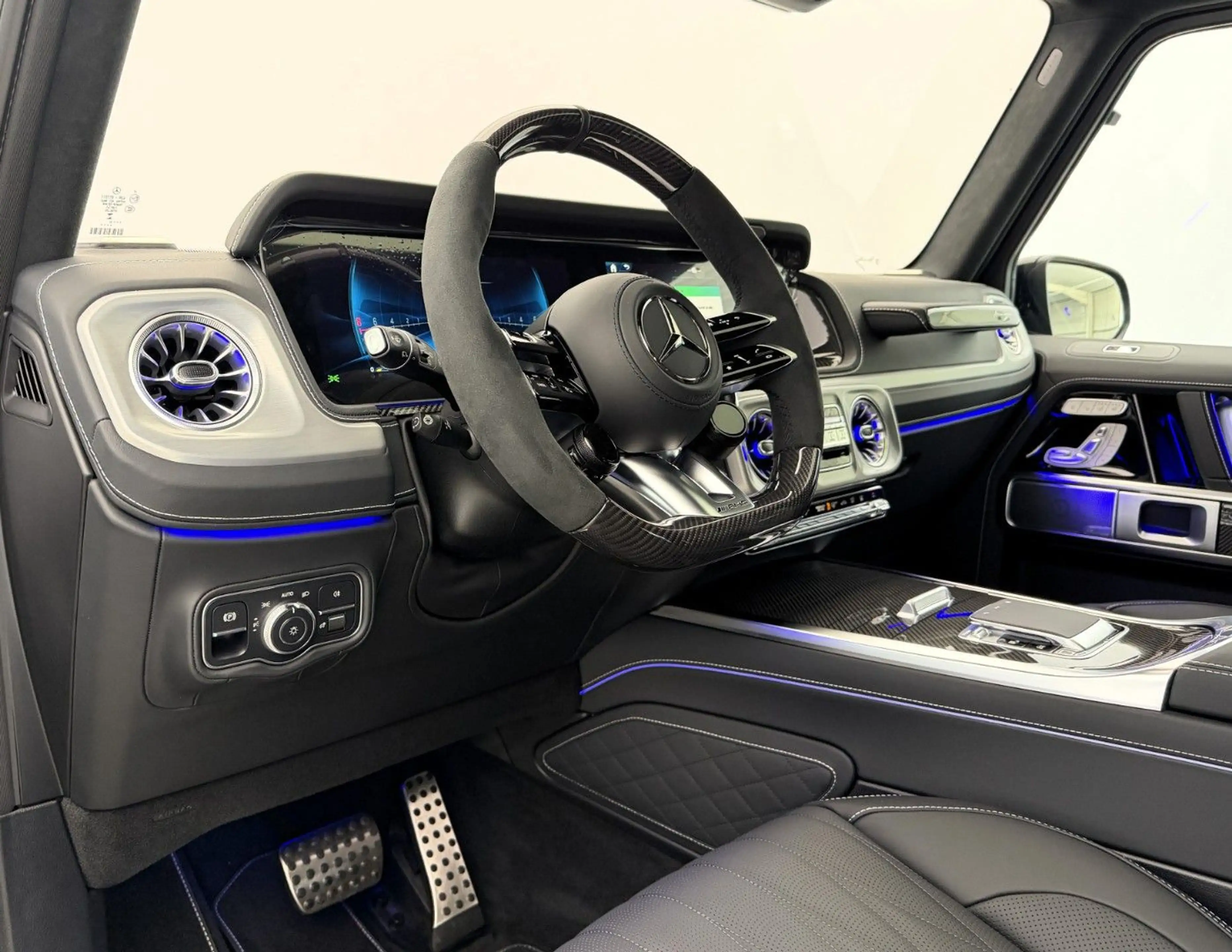 Mercedes-Benz G 63 AMG °Superior°Carbon°Fond Entert.°2027° — photo 9
