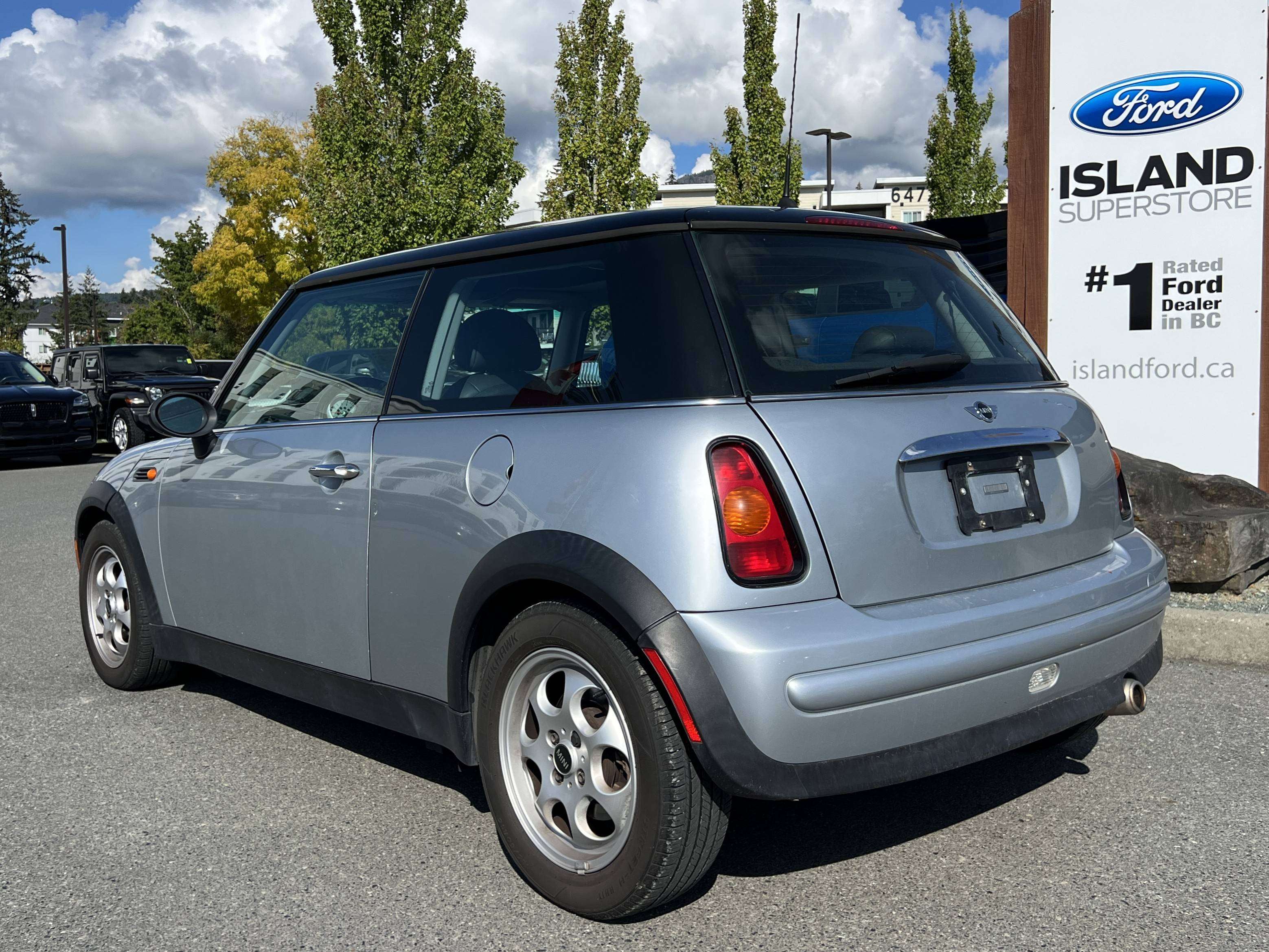 2004 MINI 3 Door