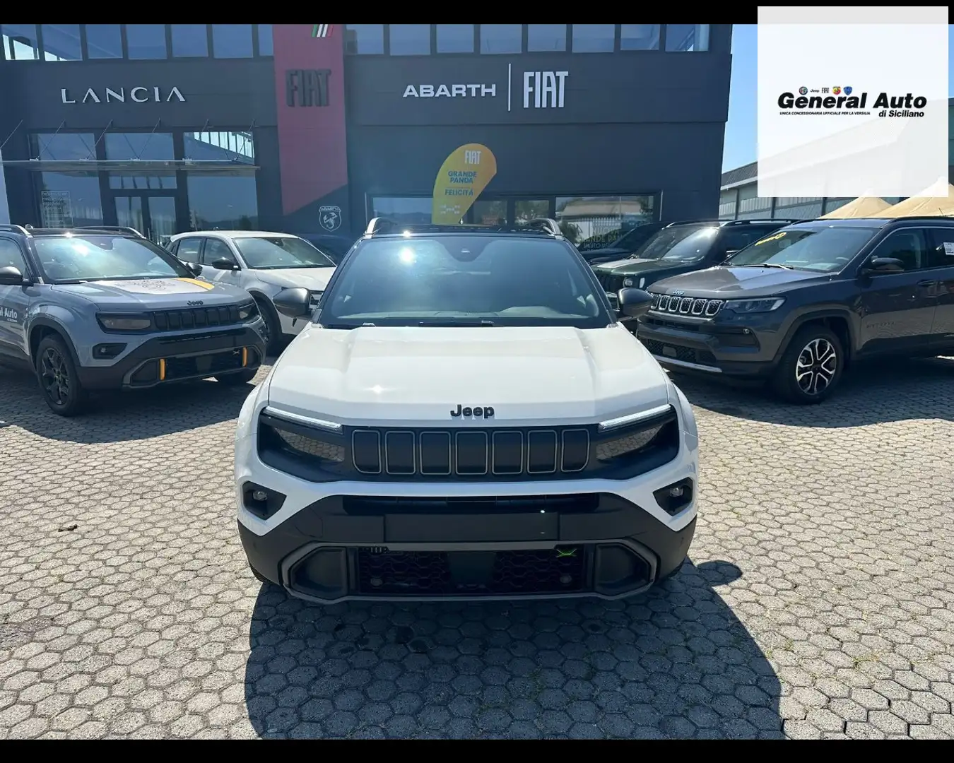 Jeep Avenger 4xe Hybrid 619 Overland 1.2 145cv 4xe Mhev Weiß - 2