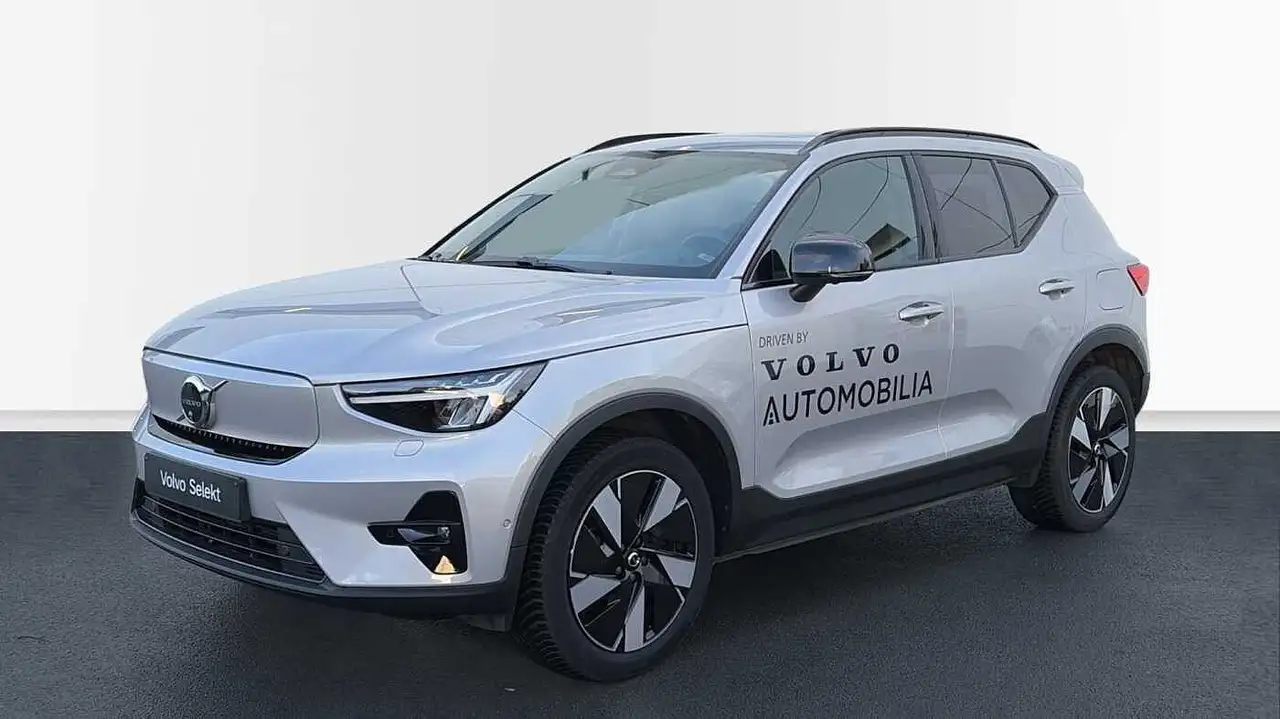 Volvo EX40