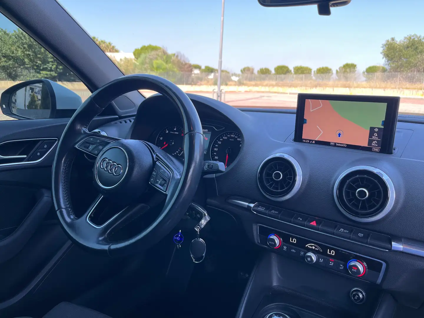 Audi A3 A3 III 2016 Cabriolet Cabrio 1.6 tdi Sport 116cv Bianco - 2