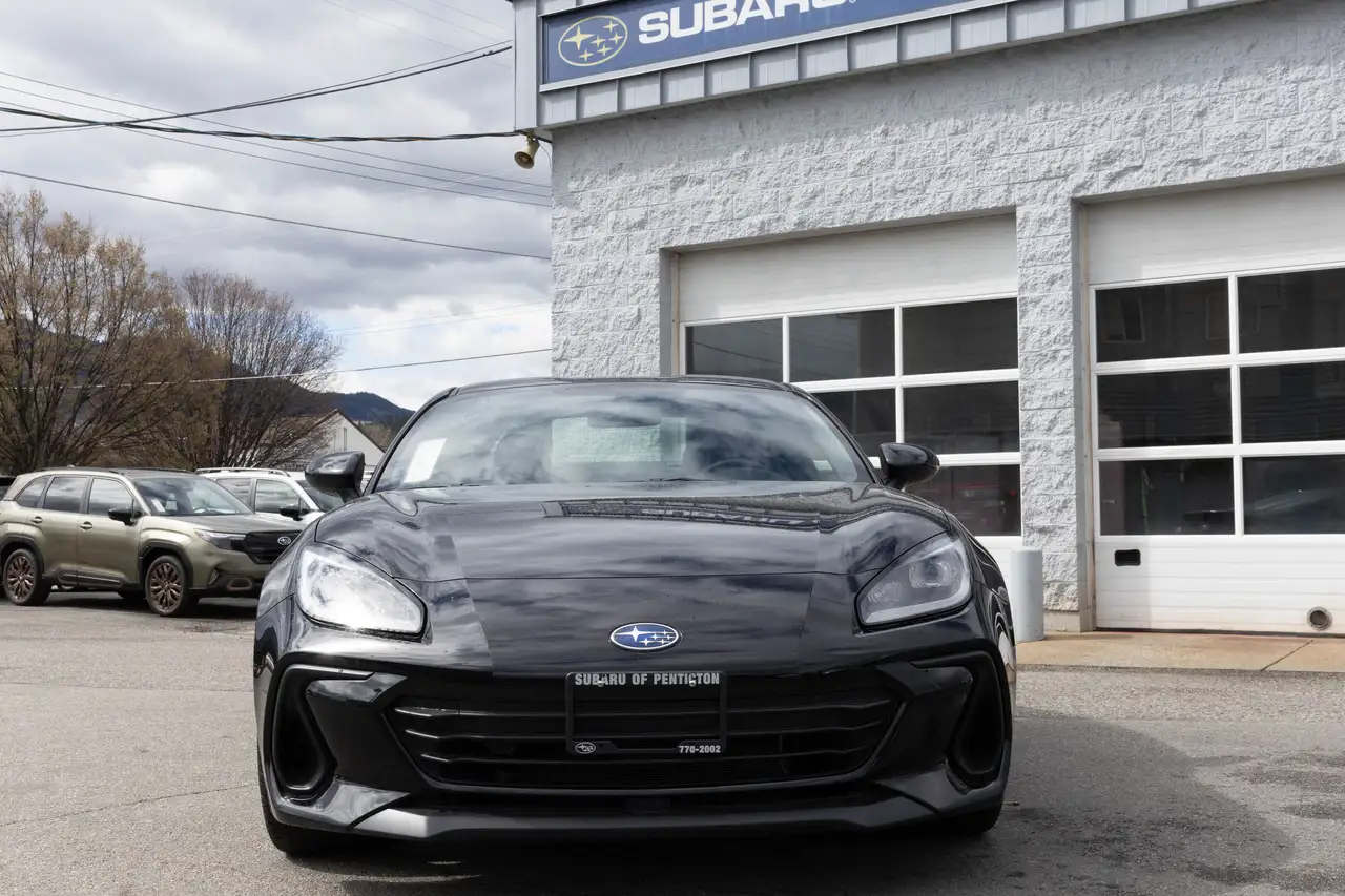 Subaru BRZ снимка Subaru BRZ