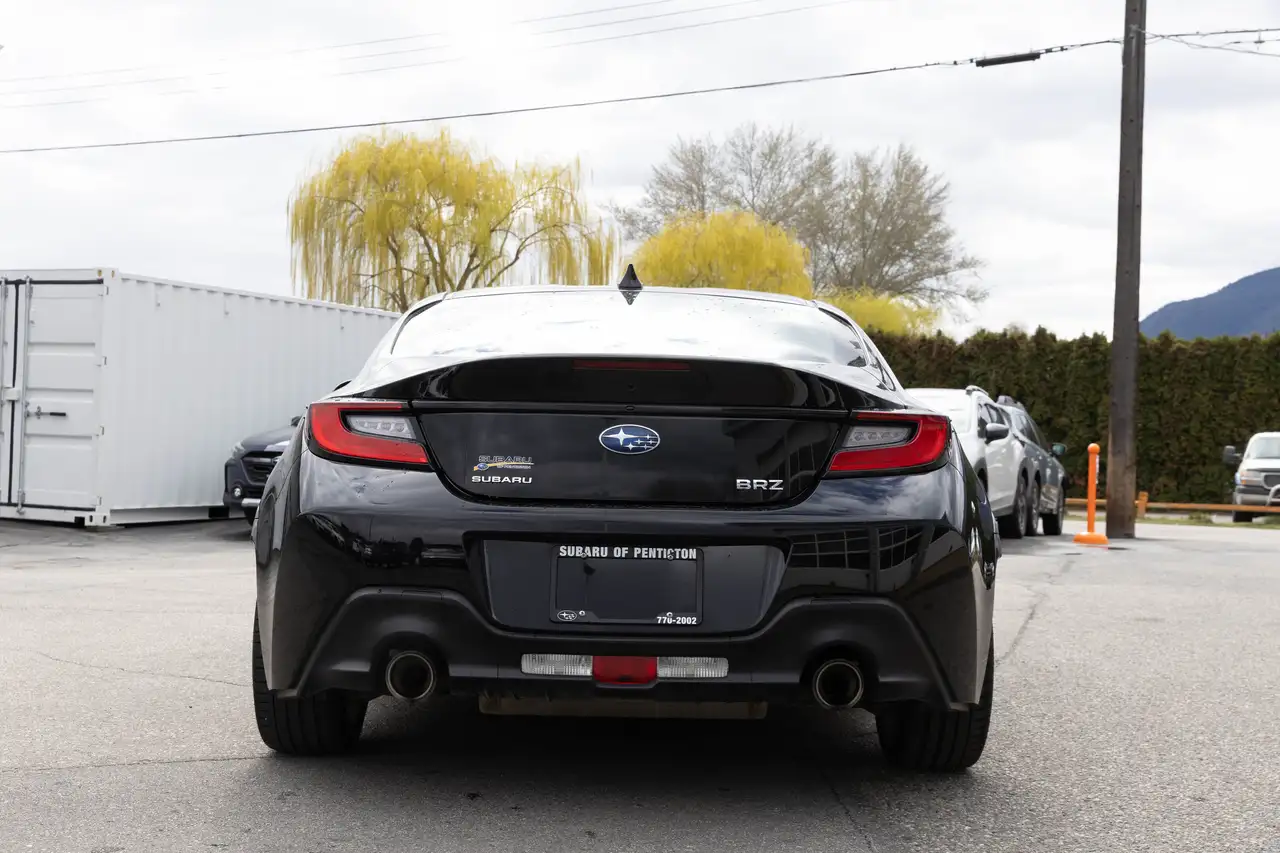 Subaru BRZ снимка Subaru BRZ