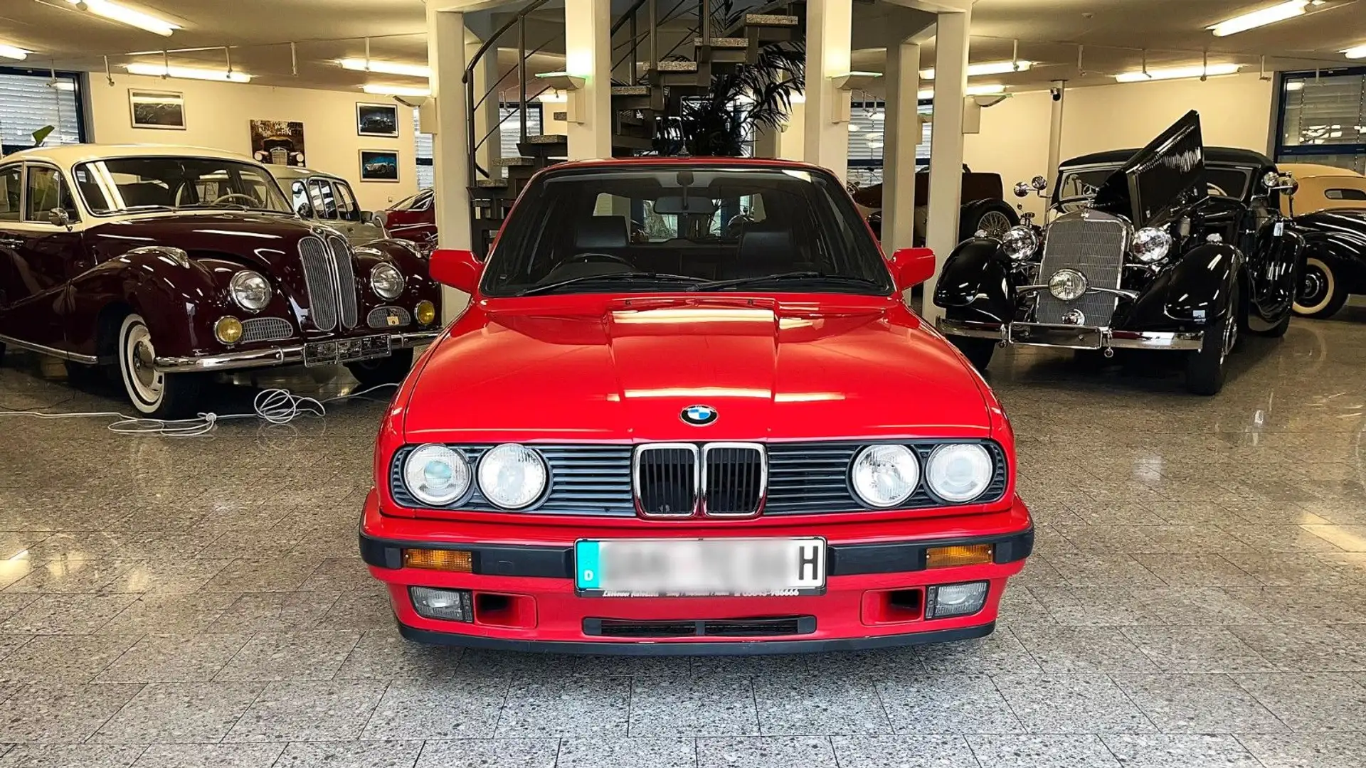 BMW 320 i A Touring E30 Aut. Rechtslenker TOP Zustand Kırmızı - 2