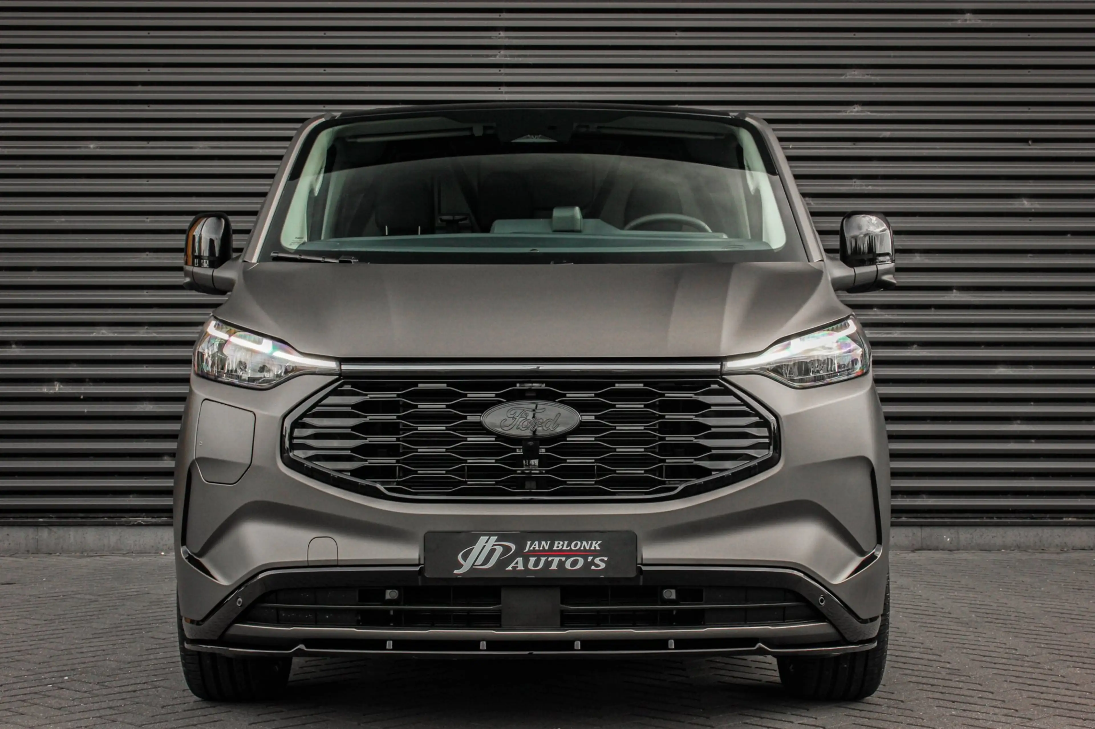 Ford E-Transit Cust. 340 L2H1 Limited 71 kWh 218PK / JB- EDITON / — photo 37