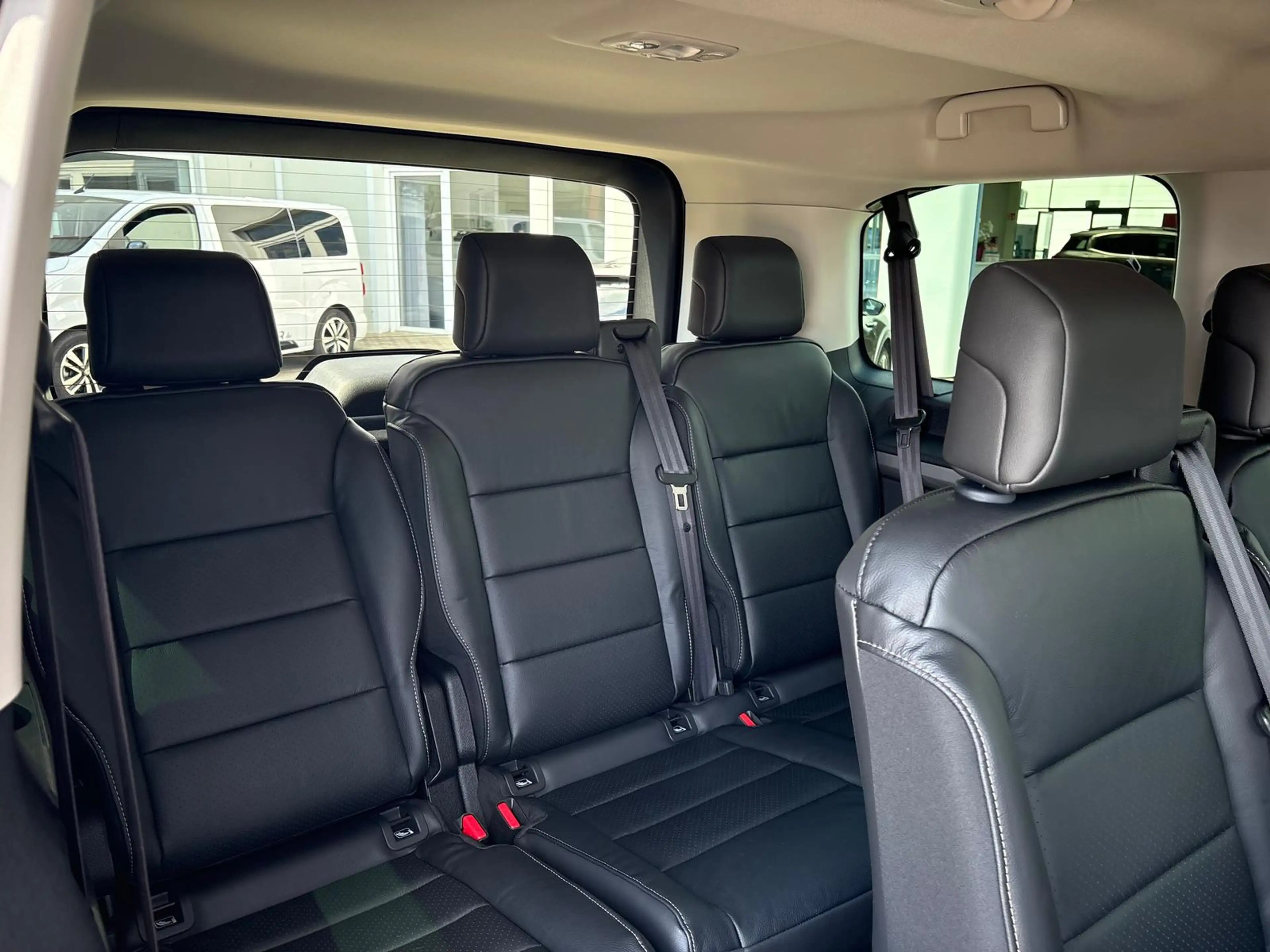 Citroen Spacetourer Max M — photo 7