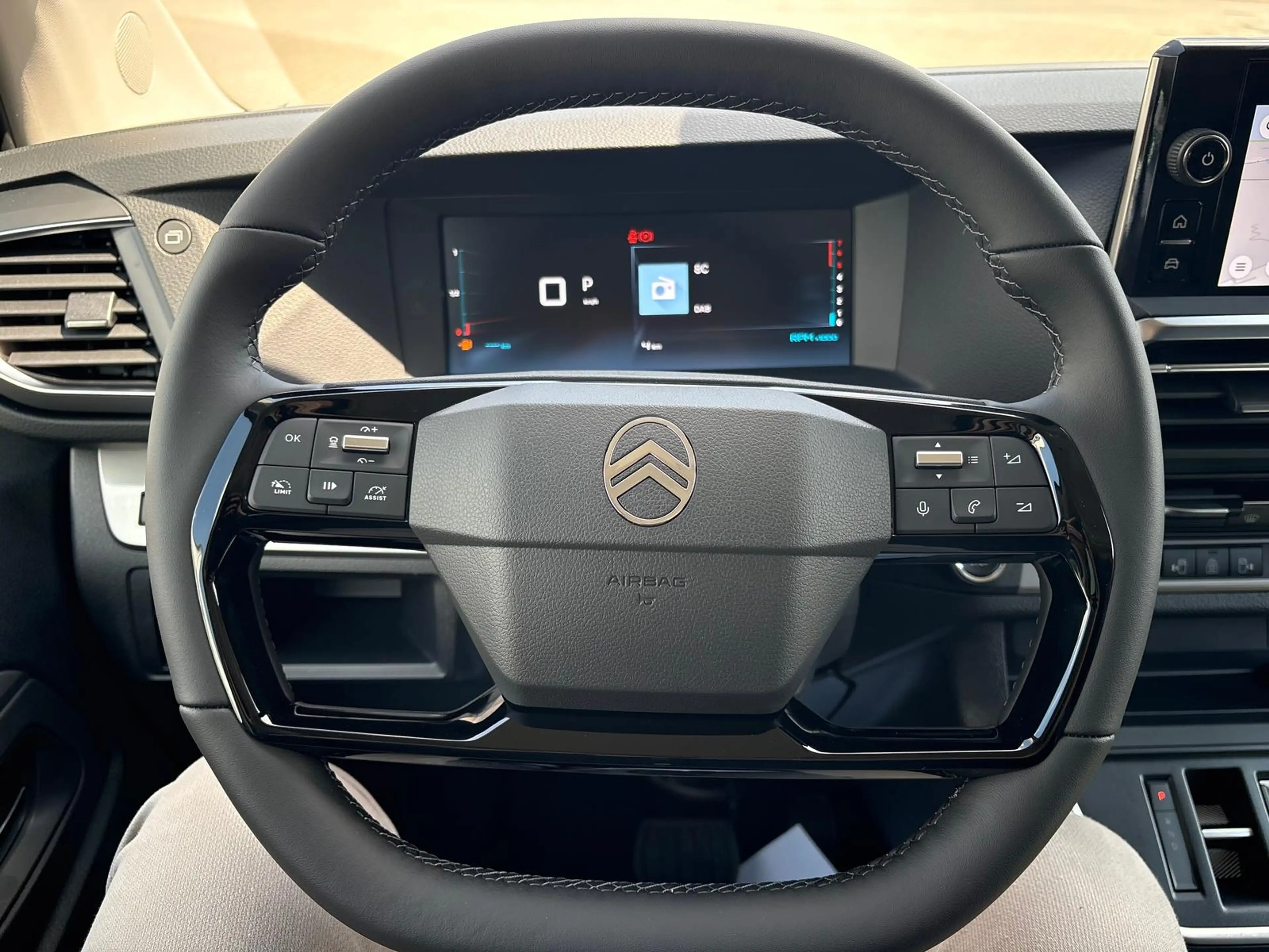 Citroen Spacetourer Max M — photo 11