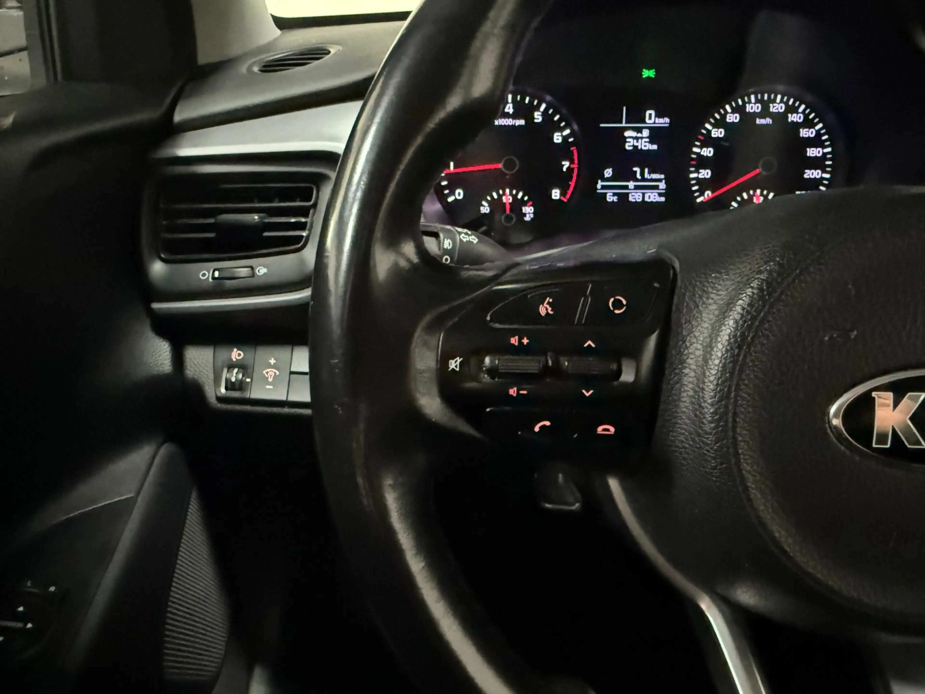 Kia Stonic 1.0 T-GDi DynamicLine Apple-Carplay Navi-Camera NL — photo 12